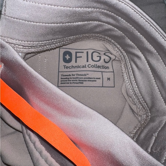 Figs Scrubs - Picture 2 of 3